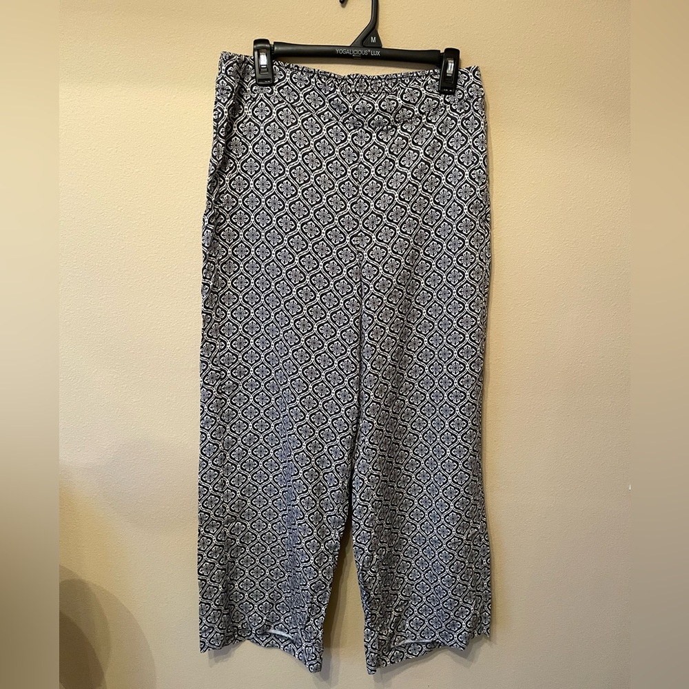 Old Navy Black and White Patterned Pants